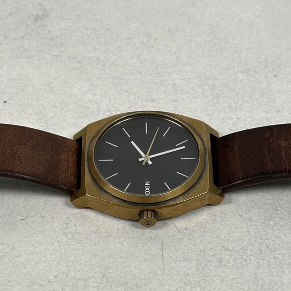 Nixon Time Teller Minimal Watch 37mm 100M Japan Movement Leather New Battery - Picture 3 of 12